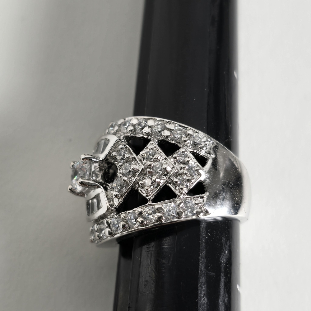Watch Video / Sterling Silver 925 Elegant Silver Ring View 4